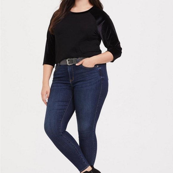 Torrid Black Velvet Sleeve Tunic Size 1 - Picture 11 of 11